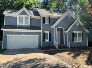 624 Penncross Dr, Raleigh, NC 27610