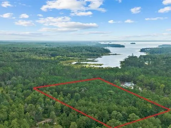 28 Live Oak Dr, Brookeland, TX 75931