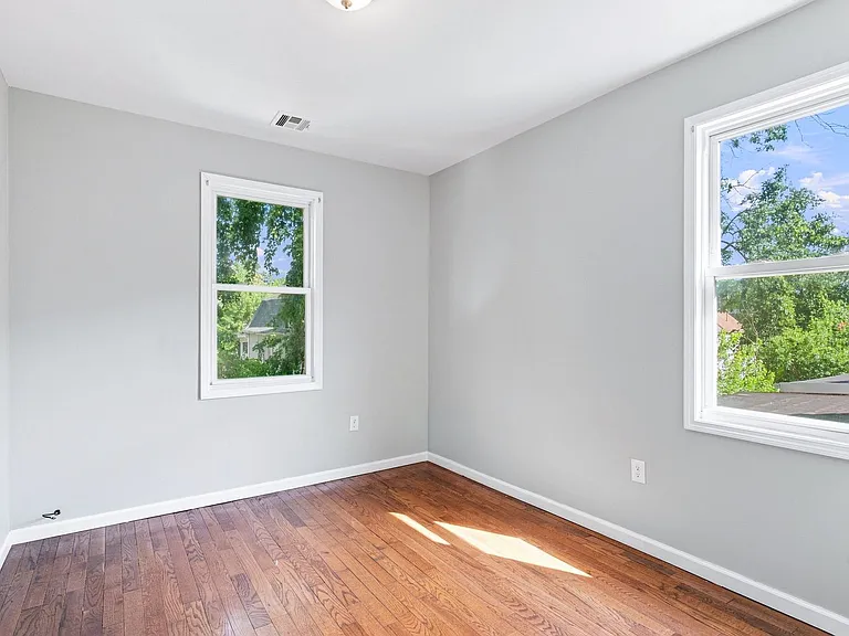 240 Halsted St — Photo 13