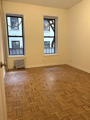 Rented by Waverly Realty Associates | media 9