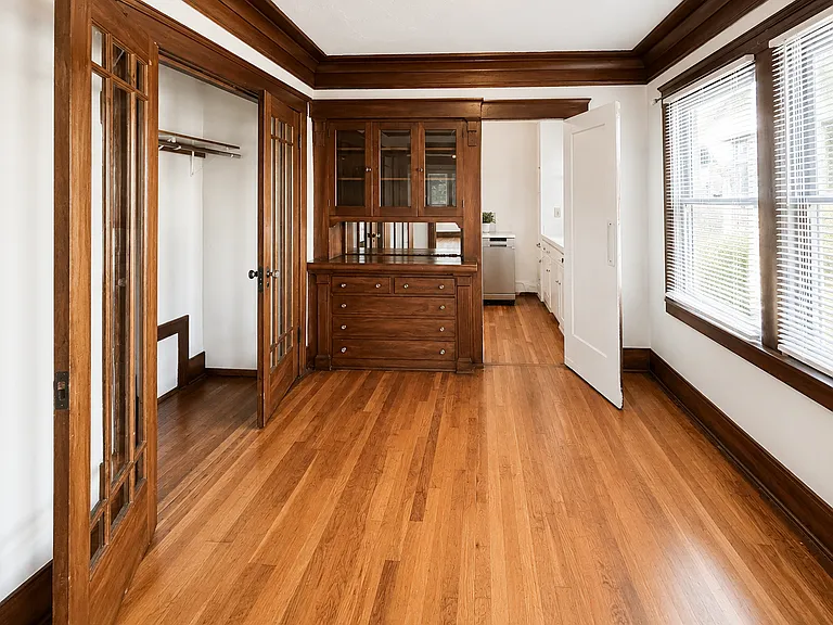 2468 Broadway #2468 — Photo 4