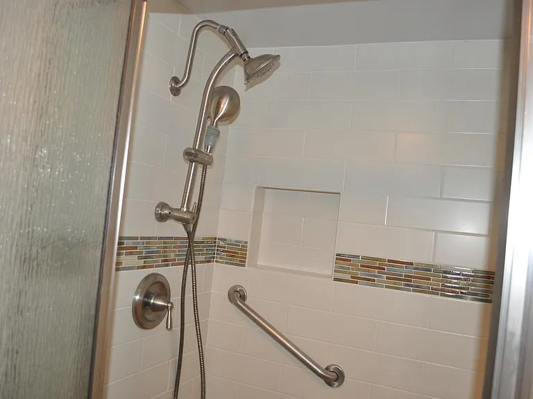6808 Hyde Park Dr #F — Photo 9