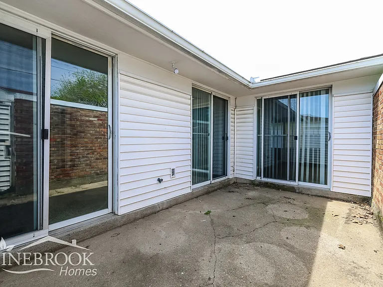 5917 Troy Villa Blvd — Photo 15