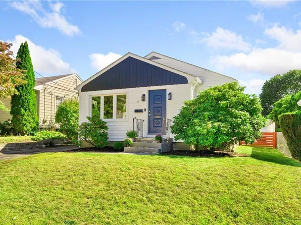 78 Kentland Ave, Providence, RI 02904