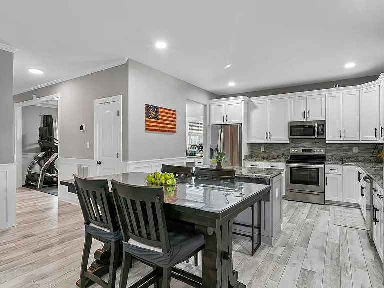 367 Poplar Ave — Photo 19