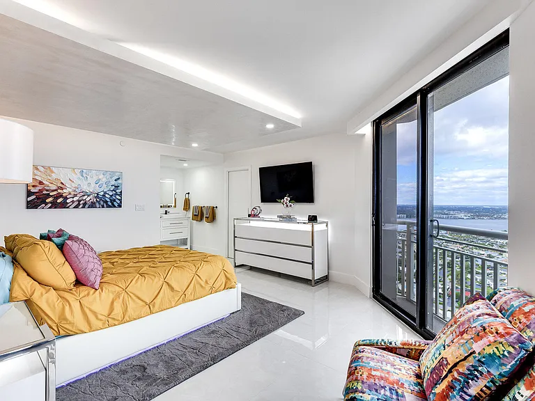 3000 N Ocean Dr #Penthouse A — Photo 15