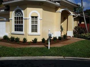 2051 NW 100th Ave, Pembroke Pines, FL 33024