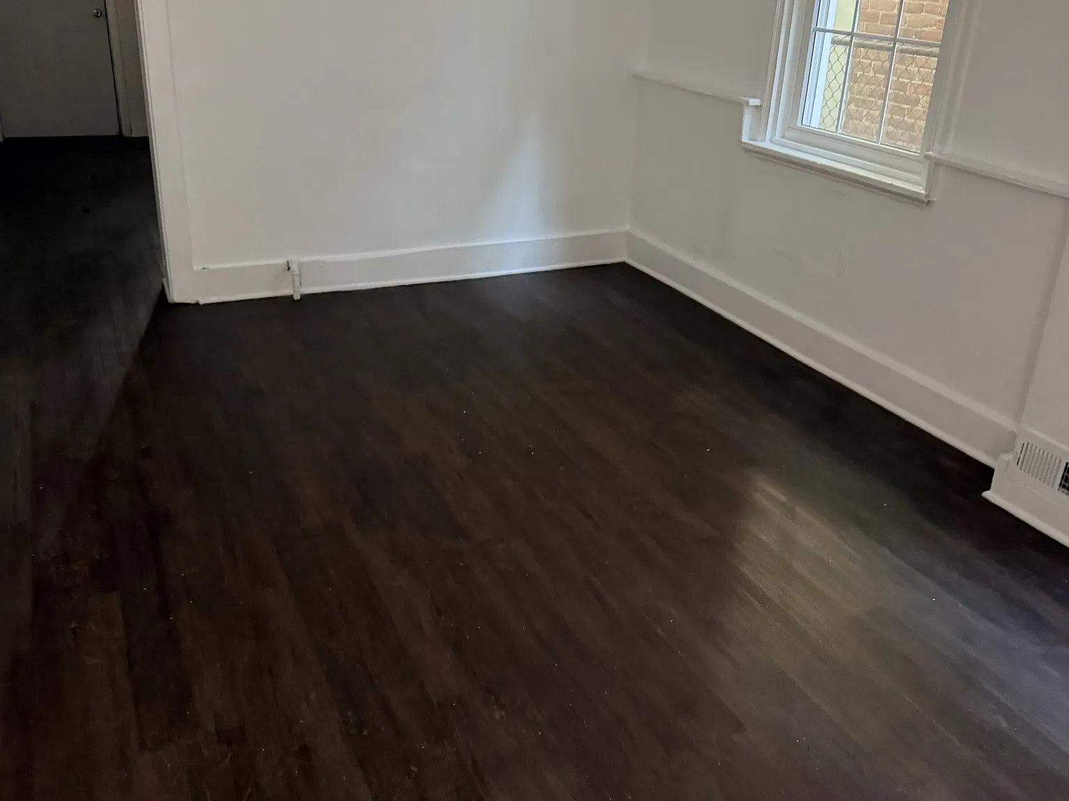 843 N Spruce St — Photo 4