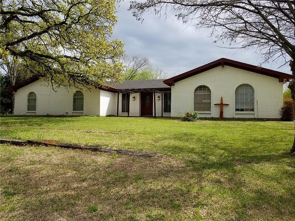 1st image of 2045 Trailwood Dr W