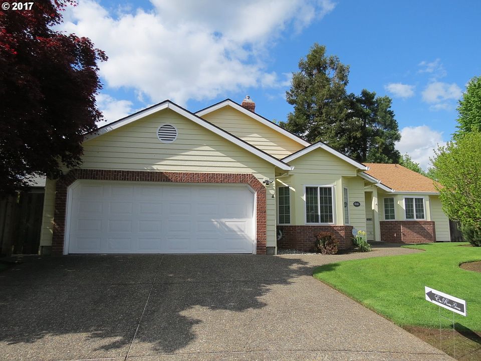 1st image of 493 NE Tina Ct