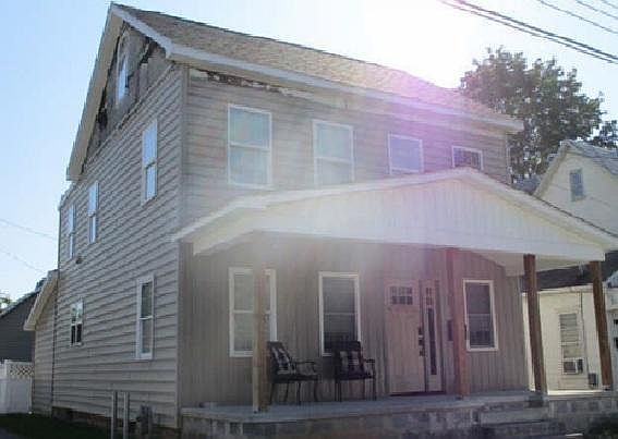 2nd image of 12 Charles St