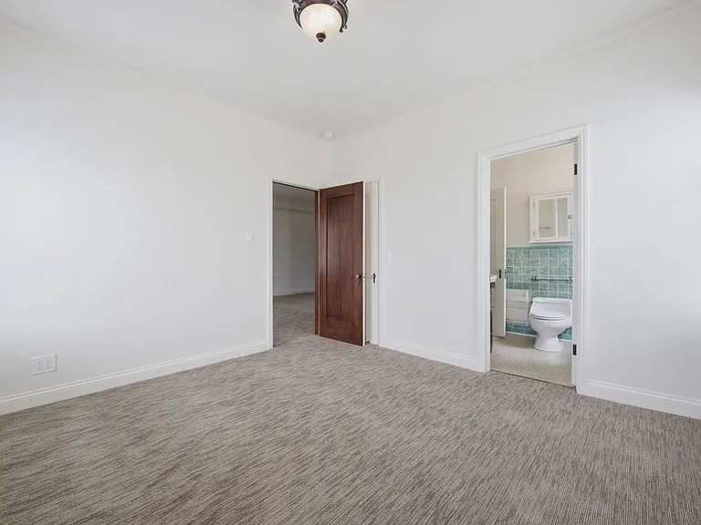 1530 Miramar Dr — Photo 17