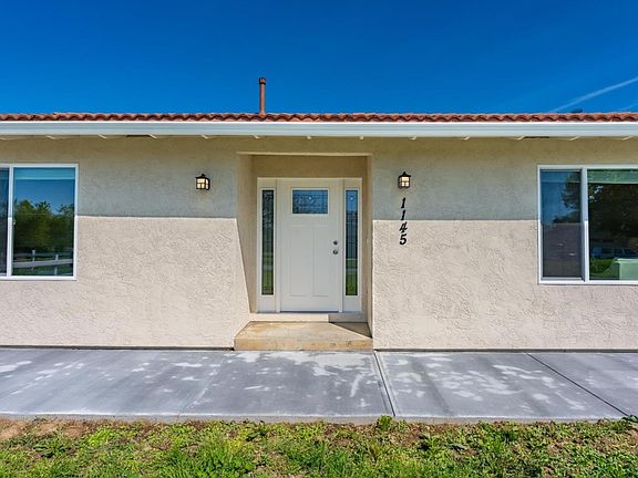3rd image of 1145 Sherry Ln