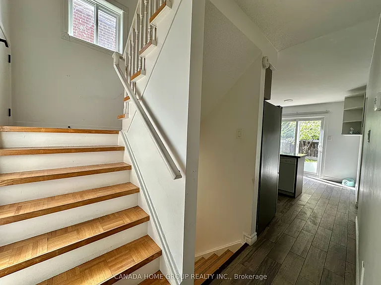 303 Riel Dr — Photo 5