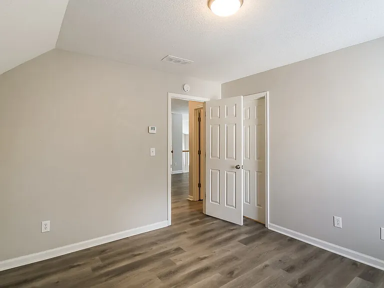 7601 Hilltop Way — Photo 14