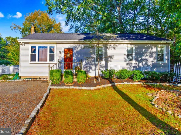 450 Stokes Rd, Shamong, NJ 08088