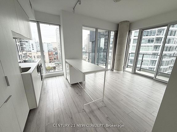2nd image of 77 Shuter St #2913