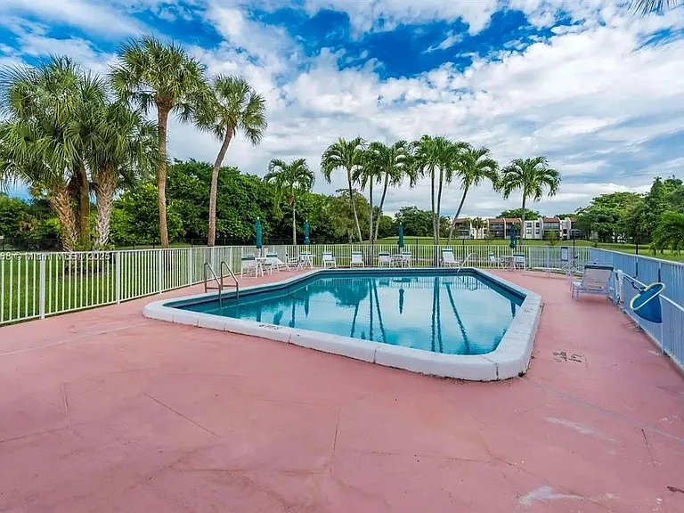 8002 Lagos De Campo Blvd #101 — Photo 12