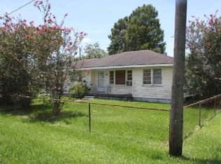 130 N 2nd St, Golden Meadow, LA 70357