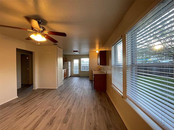 2nd image of 121 Cambridge Dr APT 3
