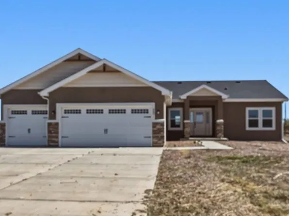 667 E Vermillion Dr, Pueblo West, CO 81007