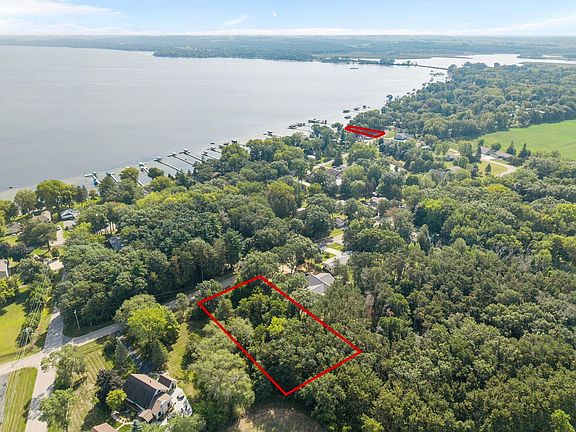 2nd image of 2 Nelson Rd