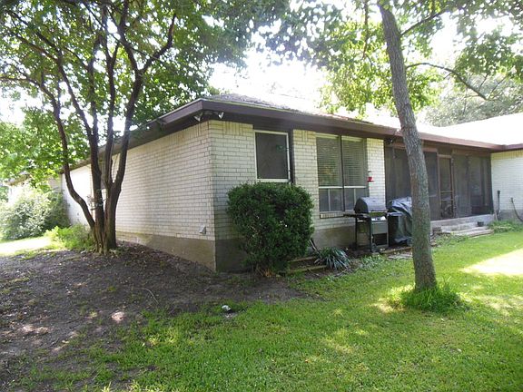 2nd image of 186 Golfview Dr N