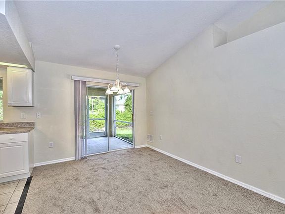 5th image of 222 Argonne Ave S