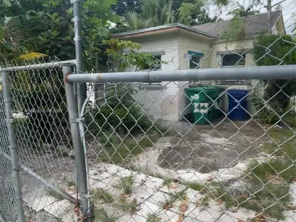 1855 NW 112th St, Miami, FL 33167