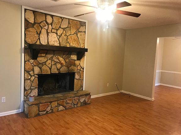 3rd image of 510 Steepridge Ct