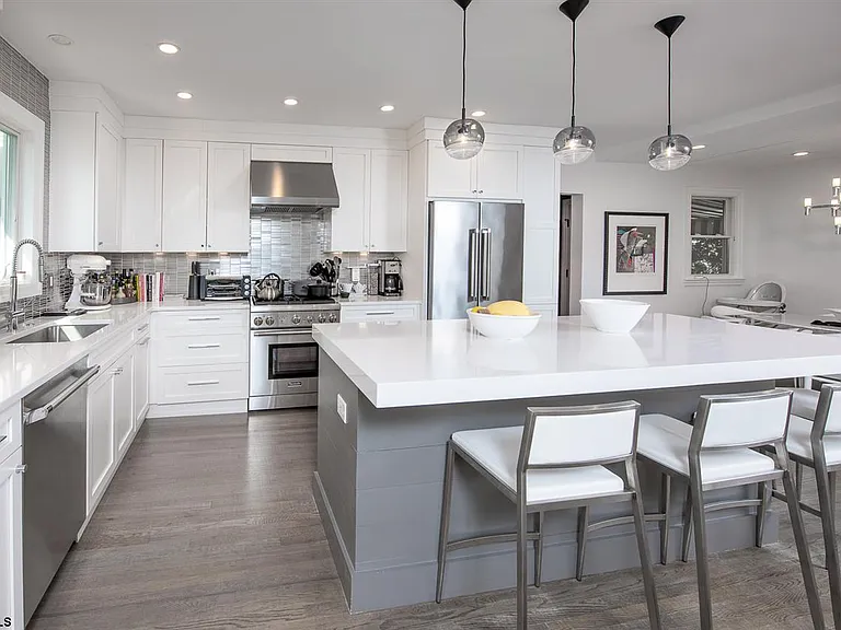 12 N Nassau Ave #29TH-20 — Photo 2