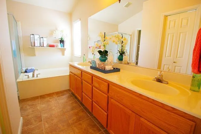 2009 Foothill Vista Dr — Photo 4