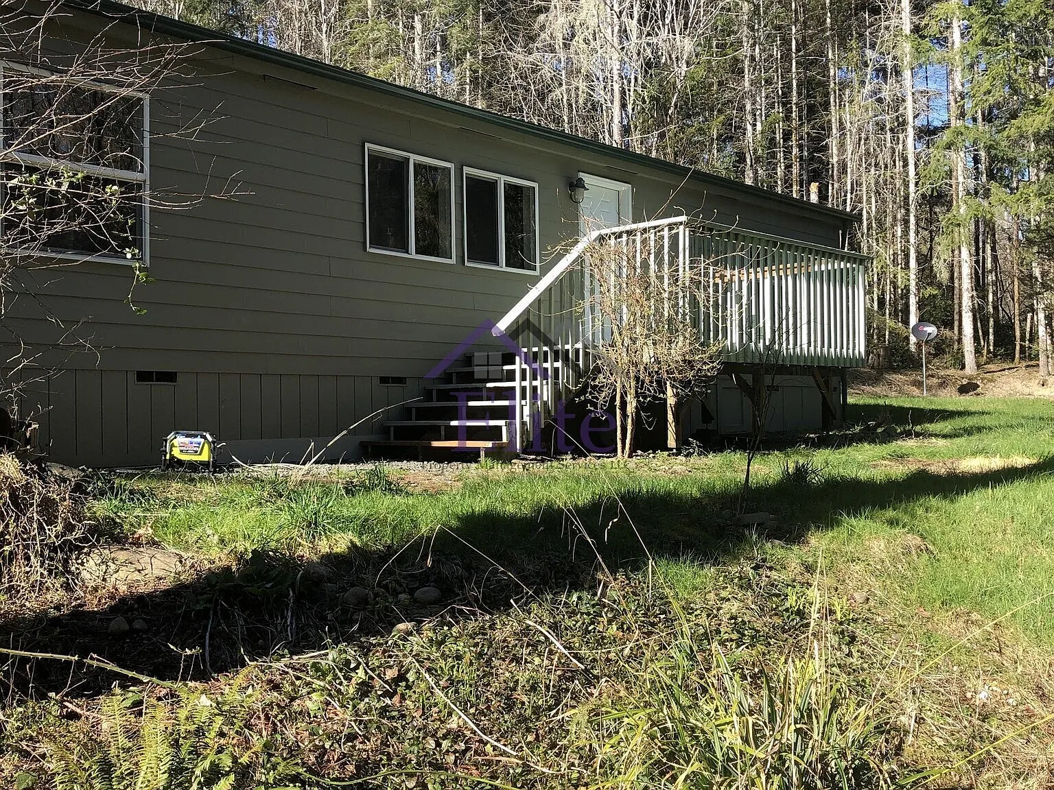 3 bed, $1,900 — Photo 1