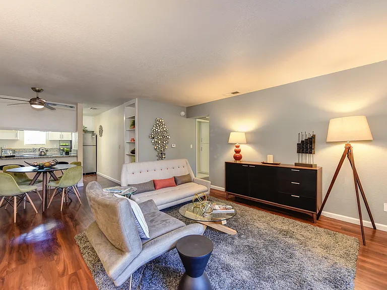 Monte Bello Apartments — Photo 6