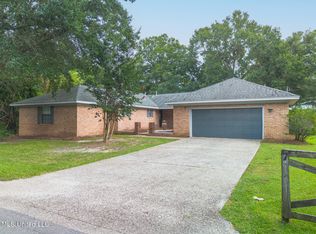 7 Keyser Ln, Gulfport, MS 39507