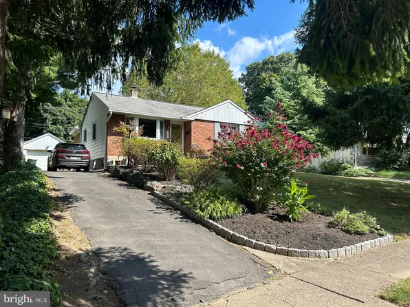 3855 Round Meadow Ln, Hatboro, PA 19040