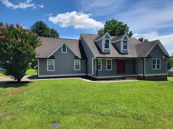 696 Thomas Ave, Chickamauga, GA 30707