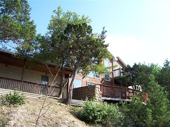 3rd image of 1060 Laurie Dr