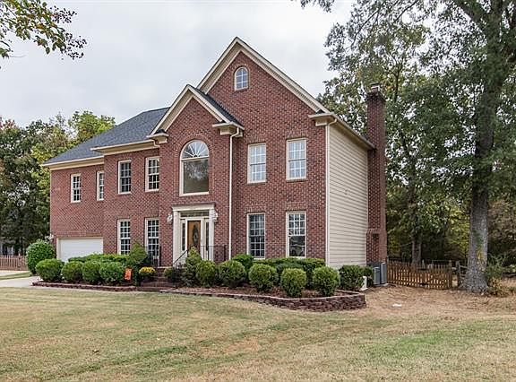 2nd image of 12432 Oakbriar Ln