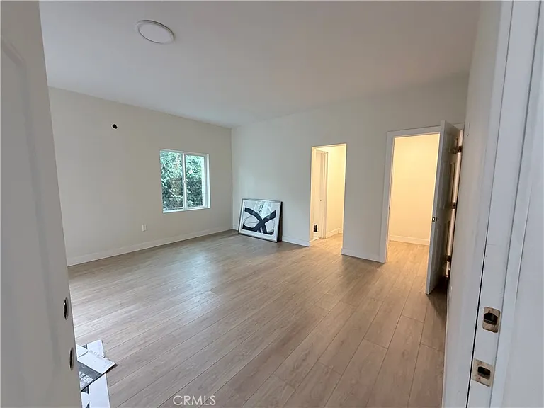 125 W Chestnut St #202 — Photo 9