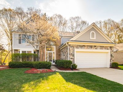 3659 Acadia Dr, Lake Orion, MI, 48360