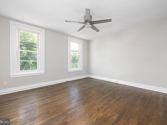 3rd image of 326 Grover St