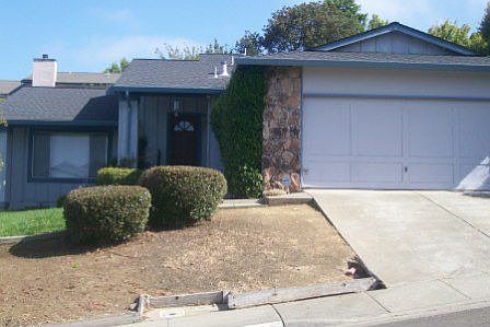 2nd image of 565 Phoenix Cir