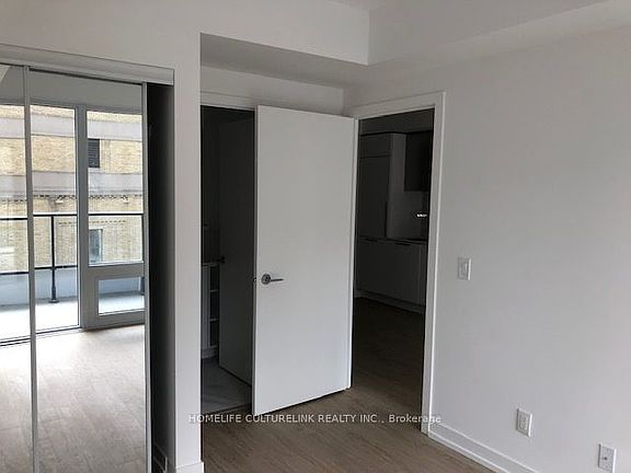 5th image of 85 Wood St #708