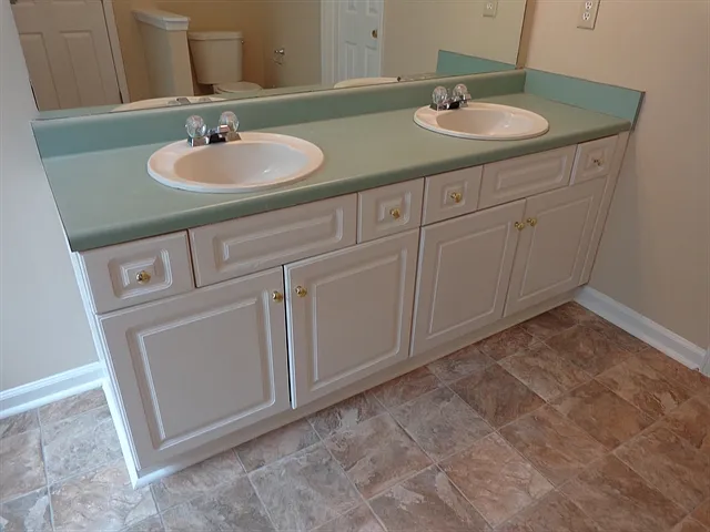 48 Cambridge Ct — Photo 7