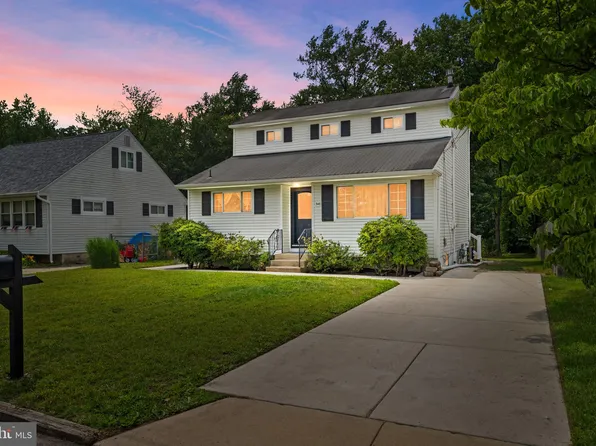 348 Richmond Ave, Blackwood, NJ 08012