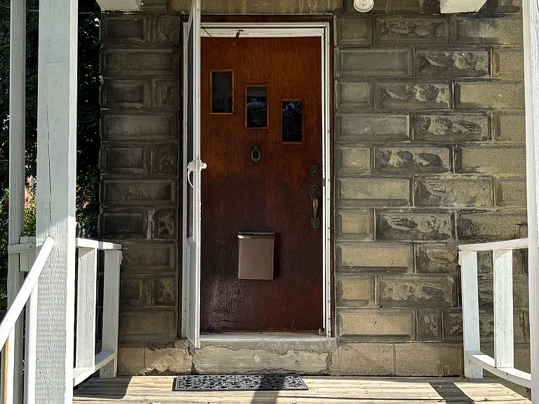 81 Wh Liberty St — Photo 22