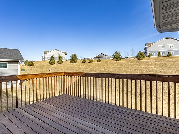 3rd image of 5413 NE Briarwood Dr