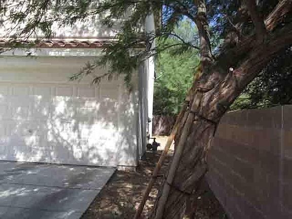 3rd image of 1176 Tumbling River Ave