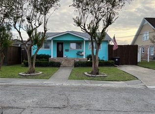 1330 Aviators St, New Orleans, LA 70122